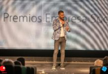 Javier Enzo, Cantó en la Gala Premios Empresa Social 2022